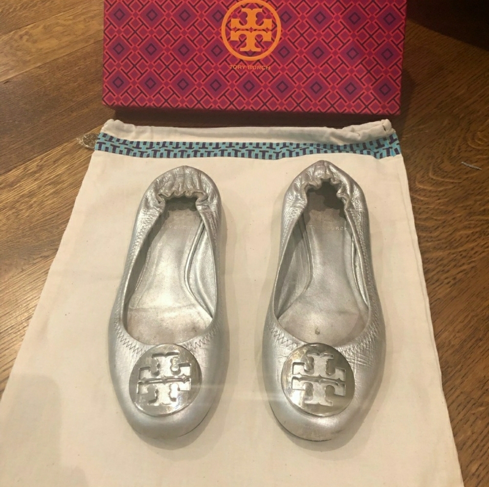 Tory Burch Classic Miller Silver flats size 6